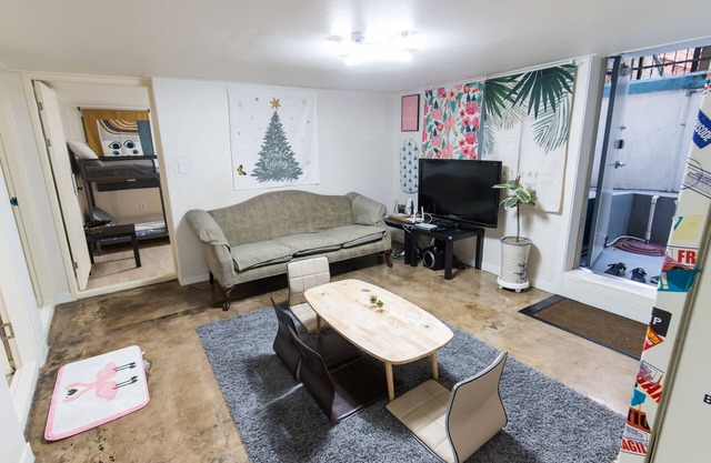 Cho's Hongdae house: una casa grande y espaciosa disponible para 12 personas.