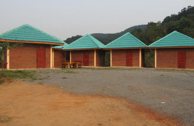 Chomdoy Bungalow & Restaurant