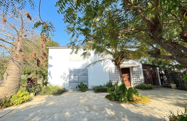 Choose a family vacation rental in Morondava!