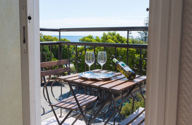Chrielka Hotel Apartments