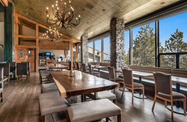 CHRISTMAS @ Heavenly SKI IN/OUT! 1-bedroom condo @ The Ridge Tahoe Dec 21st-28th