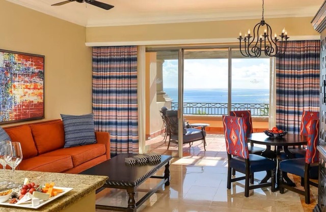 Christmas in Cabo Luxury Presidential Suite Sleeps 8 2 Baths Oceanfront Resort