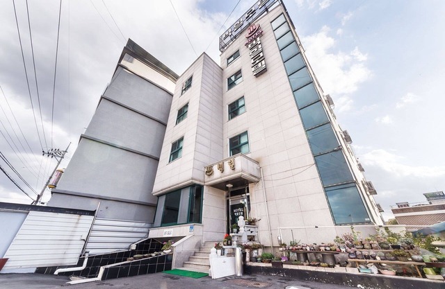 Chuncheon Big Hill Motel