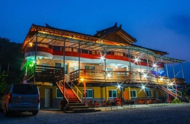 Chuncheon River Rail Pension