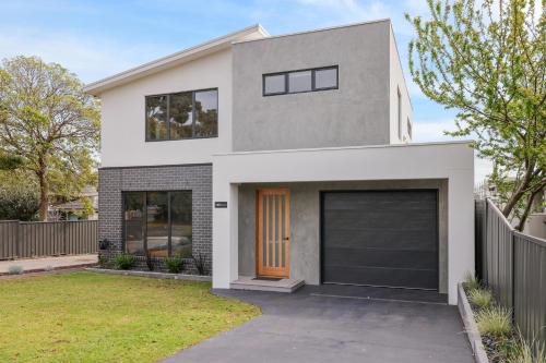 Church Street Retreat by Ready Set Stay