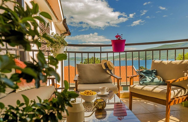 Cicciobello Lux Apartment with stunning sea view