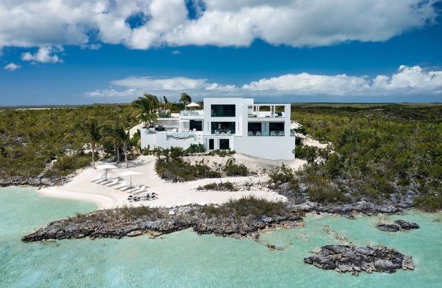 Cielo - Private Beachfront Villa