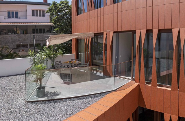 Cine Park Residence by An Island Apart