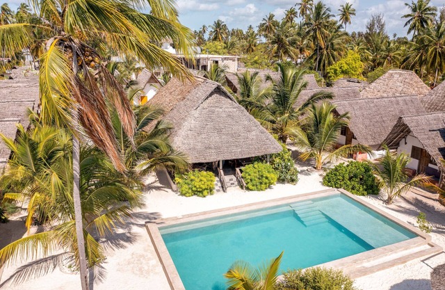 CInnamon Hotel