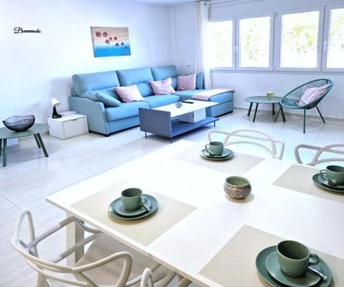 Citadel Holiday Apartment "Oliva" Roses, Beach 200m, centre 300m, Pr Parking Big sun Terrace