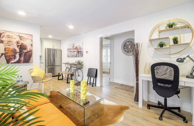 Citrus Sunburst 1 Bdrm Ponce City Mkt