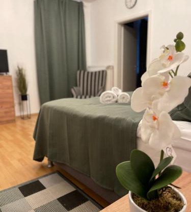 City 2-Zimmer Apartment mit Balkon