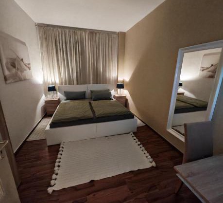 City Apartment I 75qm I Kostenloser Parkplatz I Nähe Staatstheater I WLAN