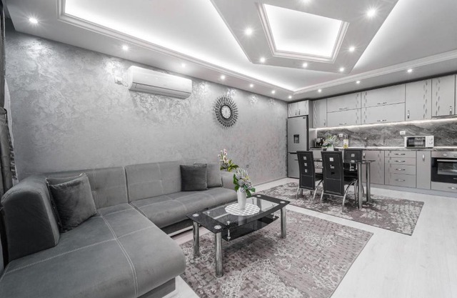 City Apartments - a brand new luxury & comfy.