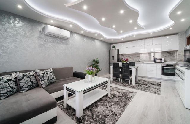 City Apartments - a brand new luxury & comfy 2