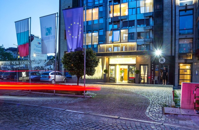 City Avenue Hotel by HMG