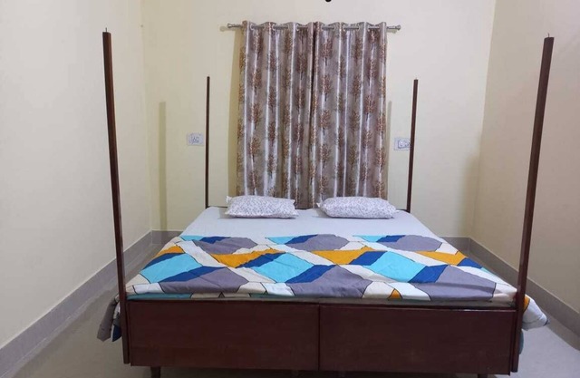 City Center 1 Bedroom with Hall Studio Apartment wth Kitchen
