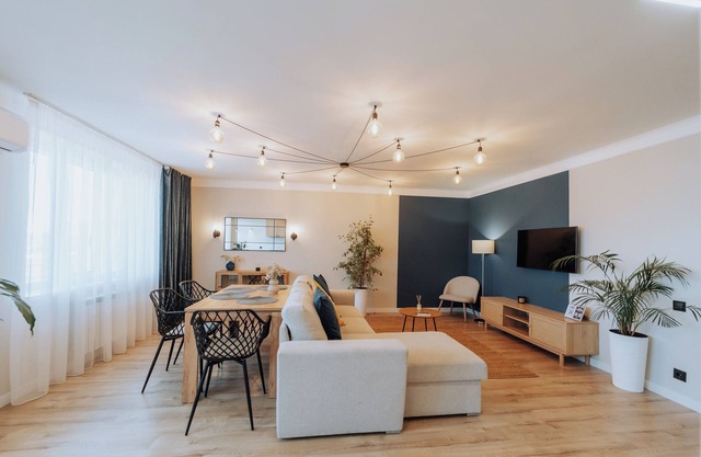 City Center 2BR with Sauna, Walkable spot