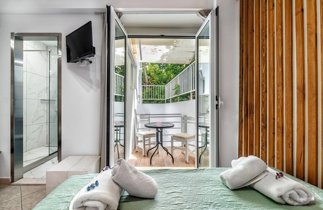 City Center Studios by Cretan Houses