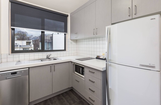 City Edge Serviced Apartments East Melbourne