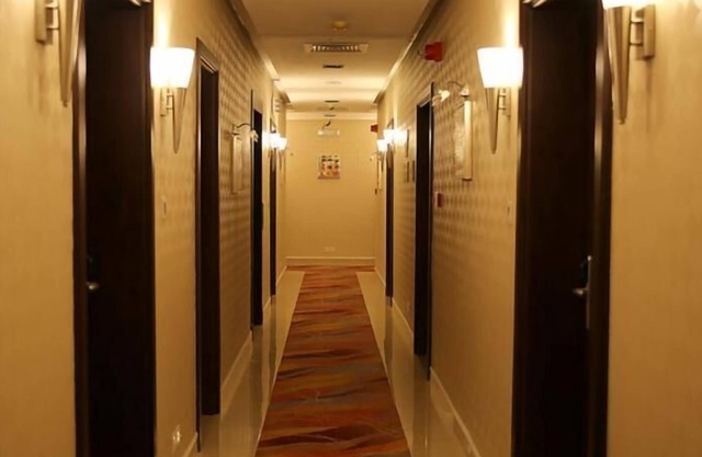 City Hotel