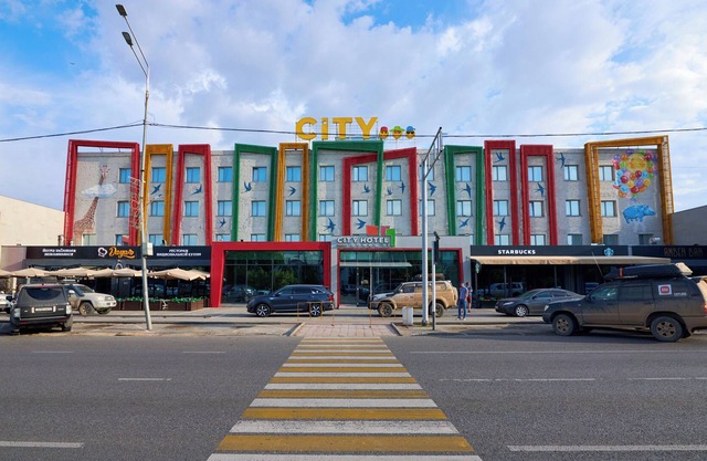 City Hotel
