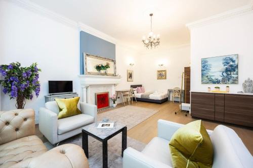 City Living 1BR Apt South Kensington