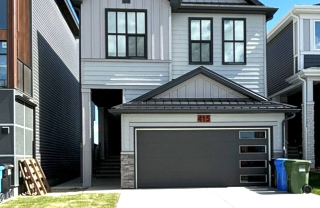 City Living with easy access to the mountainsnAn hour away from Banff