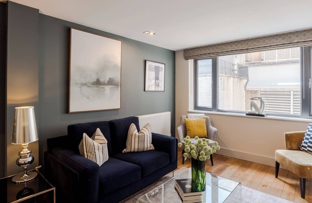 City of London | 1 Bed Executive Apartment (L)