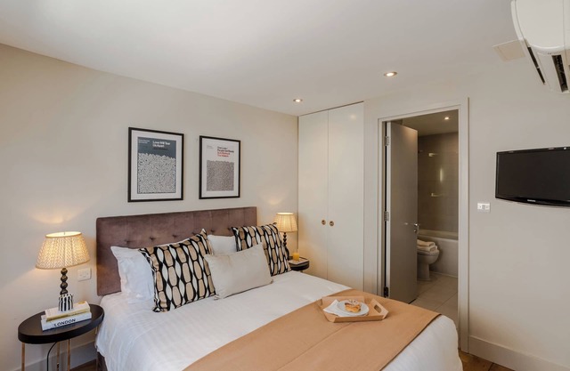 City of London | 1 Bed Executive Apartment (R)