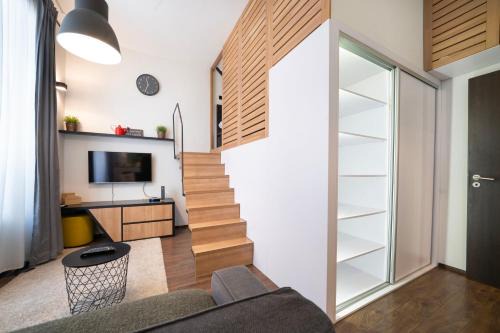City Park Corner Loft Bold Design AC Comfort