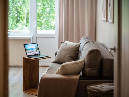 City Park Quiet Residence - 2 Room Apartment with Balcony & View