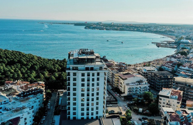 CITY POINT BEACH & SPA HOTEL