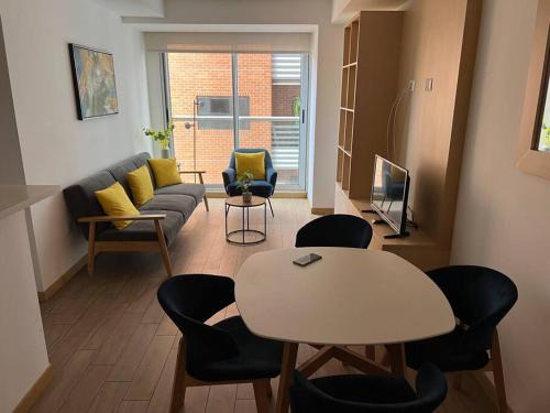 Cityhaus apartamento en zona 10 cerca del área hotelera 3 habitaciones!