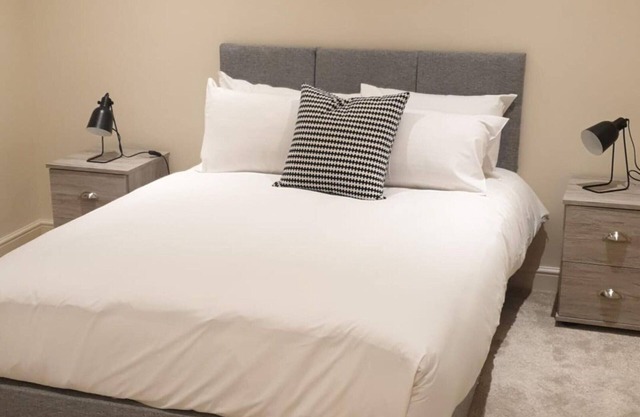 Cityscape Two Bedroom Apartment Ipswich