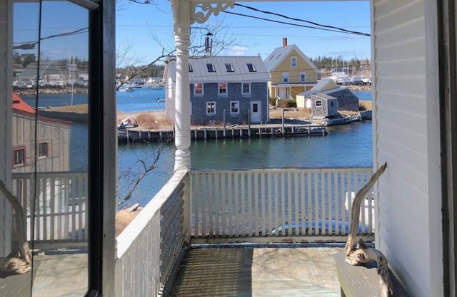 Clam Shell Cottage on the Harbor