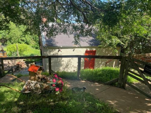Clare Cottage ADL RW Pty Ltd trading as Murphys cottages