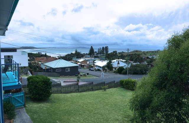 Clareview, 8 Korogora Street