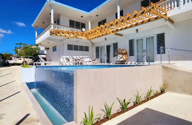 Clarifying Oasis: San Gabriel Poolside Studio