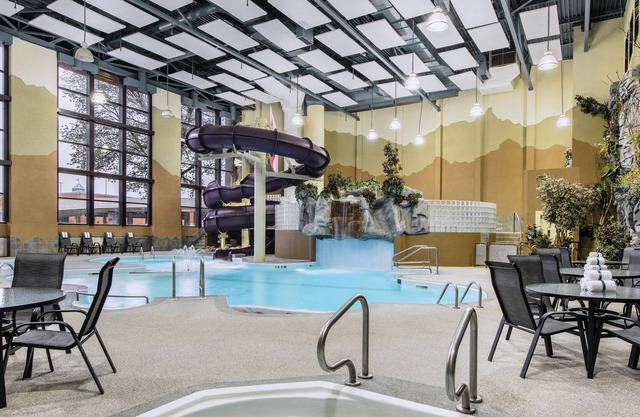 Clarion Hotel & Suites