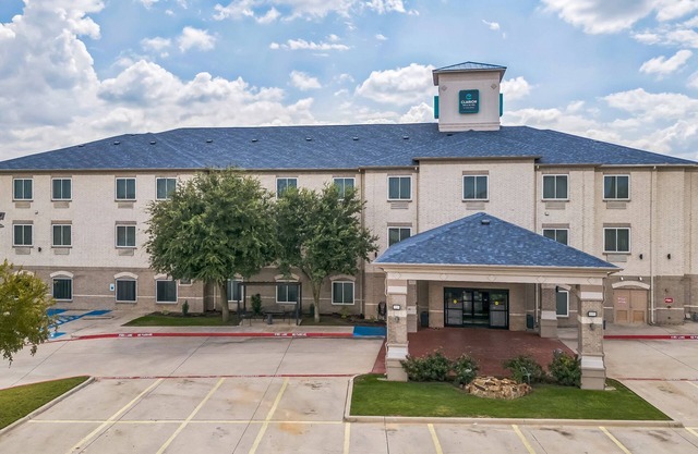 Clarion Inn & Suites Weatherford South