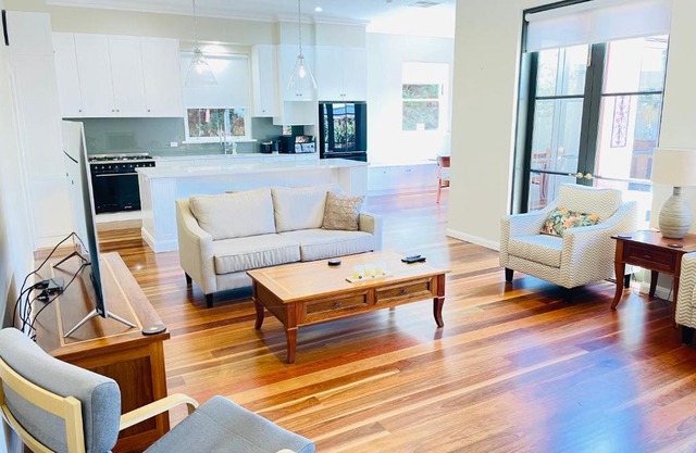 Classic Meets Modern in Central Wagga