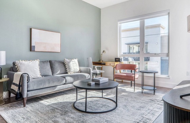 Classic San Mateo 1BR w/ Gym, A/C & W/D, nr Caltrain, by Blueground