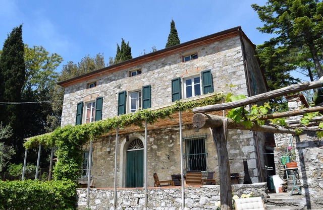 Clásica casa de piedra con Jacuzzi (Lucca, Deccio di Brancoli)