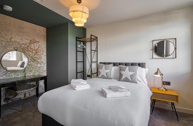 Modern 1 bedroom apartment in Southport