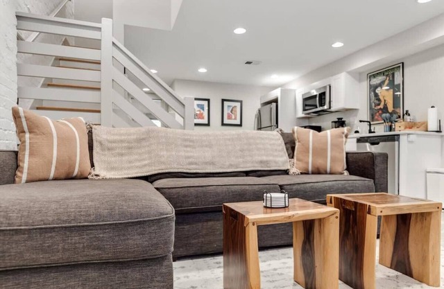 Classy Central DC / Bloomingdale 1-BR Getaway