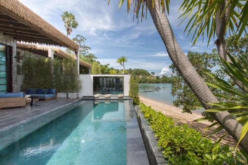 Clay Beach Samui - Beachfront Villas
