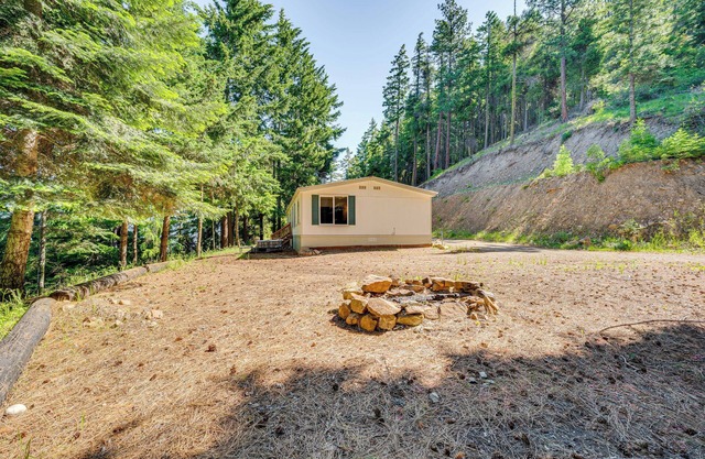 Cle Elum Cabin: Spacious Yard w/ ATV Trail Access!
