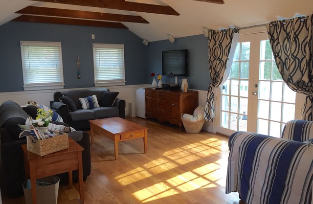 Completamente renovado tranquila Eastham Cottage cerca de las playas