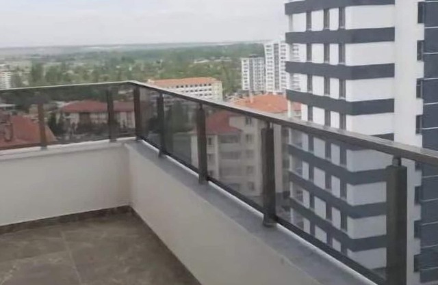 Clean apartment with 3 rooms in City Center